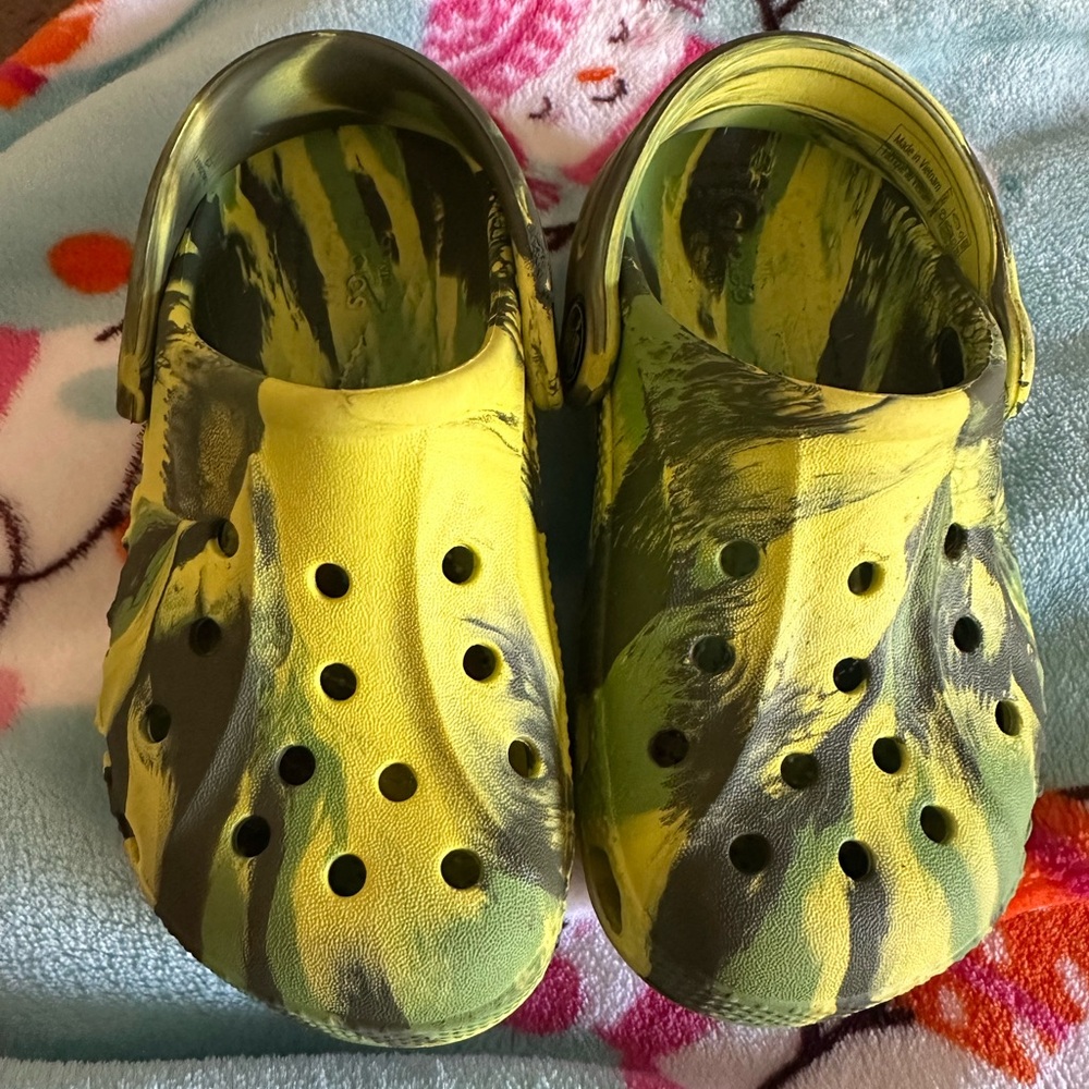 CROCS Green and Brown Camouflage Clogs